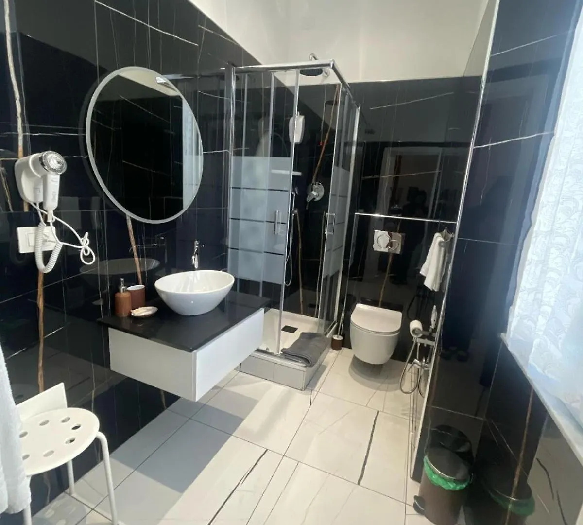 Laura Rooms La Spezia Guest house