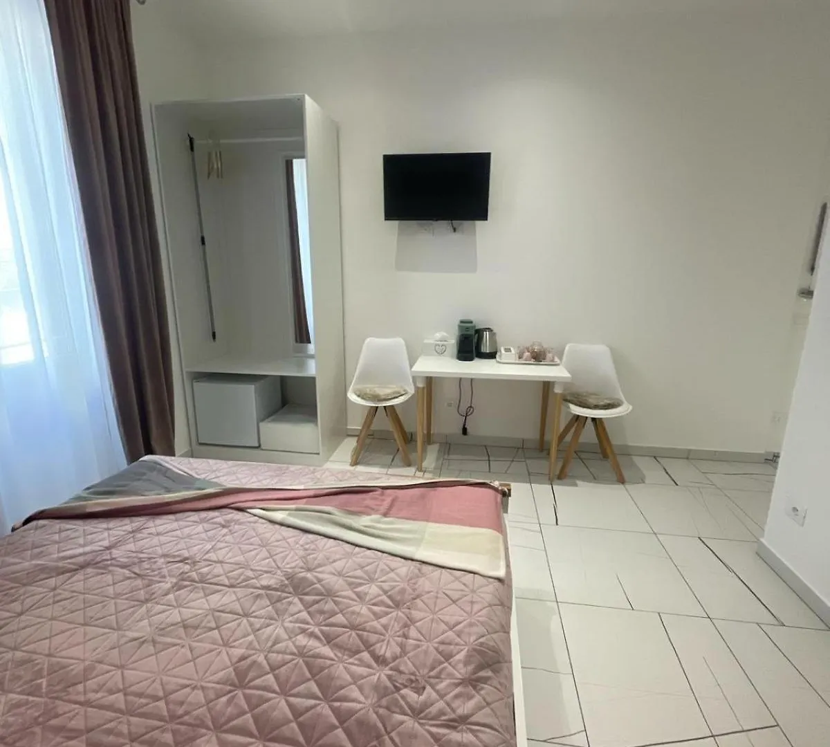Laura Rooms La Spezia