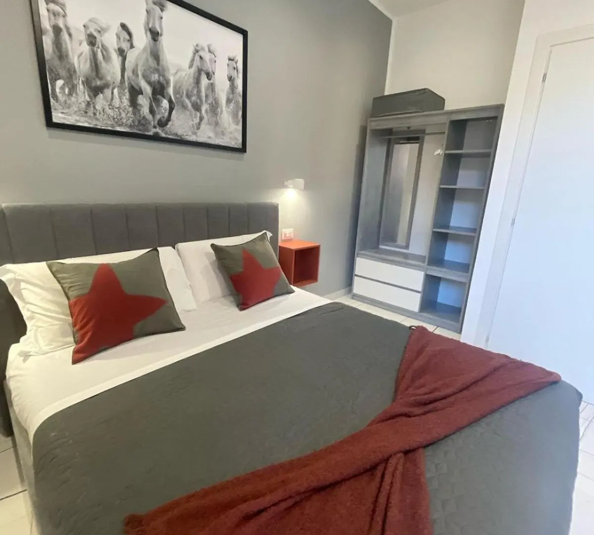 Laura Rooms La Spezia Italy